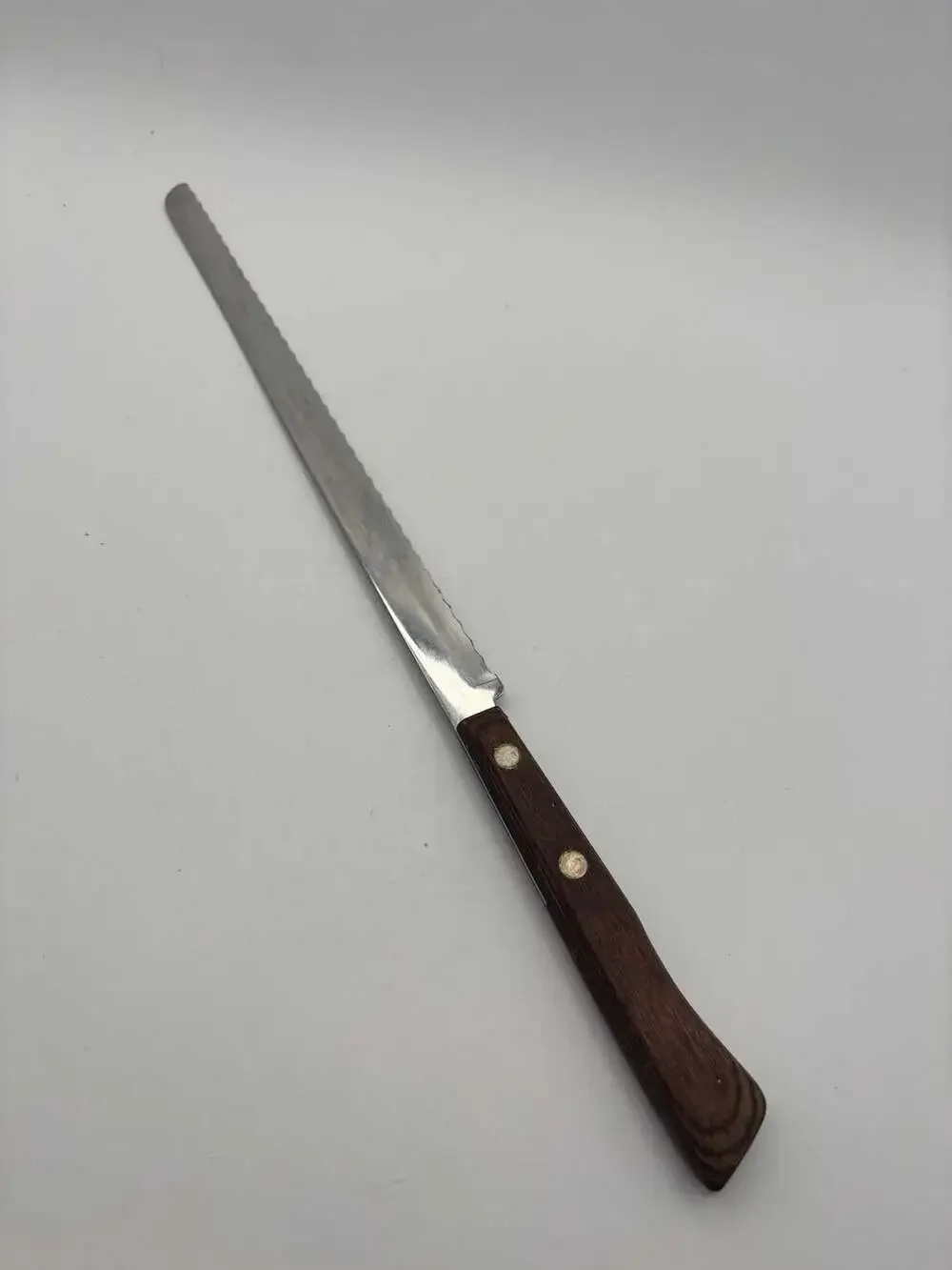 Vintage EKCO Flint Stainless Vanadium Serrated Bread Knife with Wooden Handle